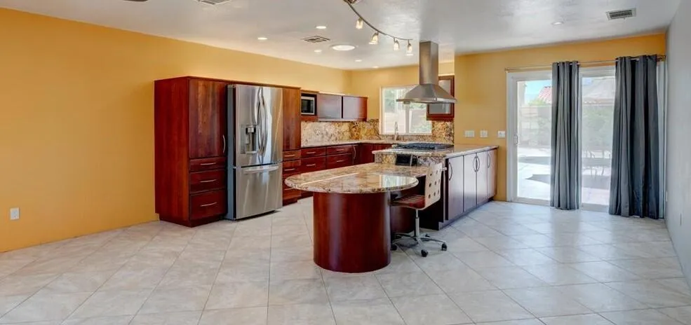 Kitchen 2