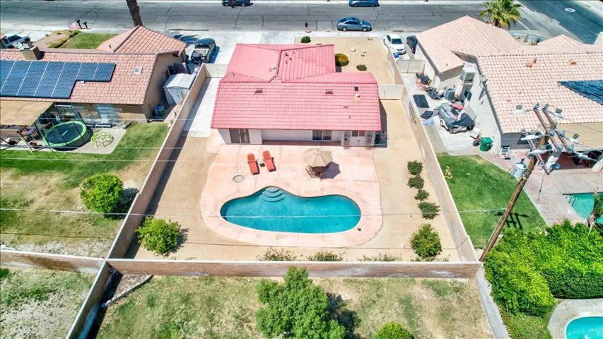 3-68445 estio rd drone-3