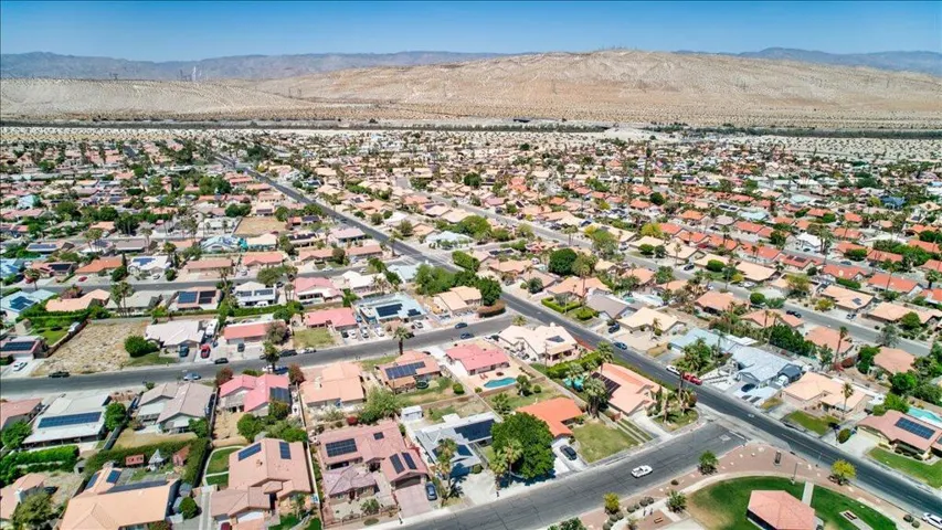 4-68445 estio rd drone-4