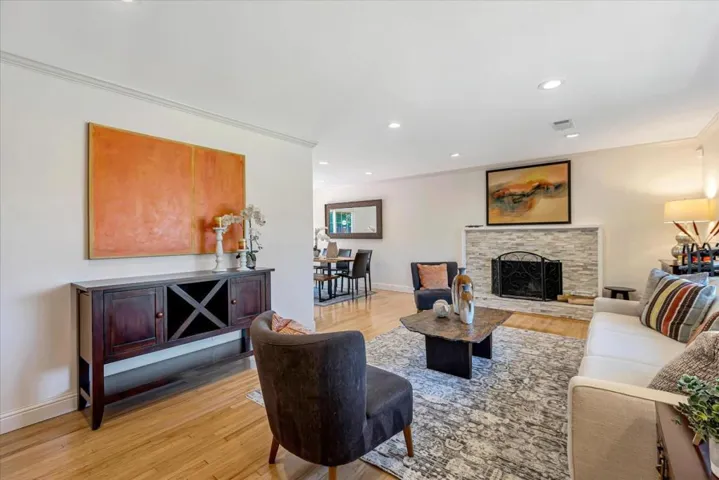 10701 S Blaney Avenue, Cupertino, California 95014