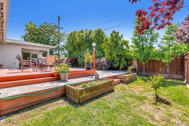 10701 S Blaney Avenue, Cupertino, California 95014