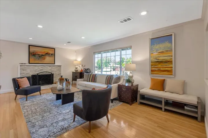 10701 S Blaney Avenue, Cupertino, California 95014