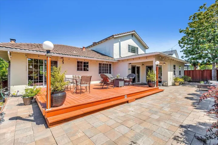 10701 S Blaney Avenue, Cupertino, California 95014