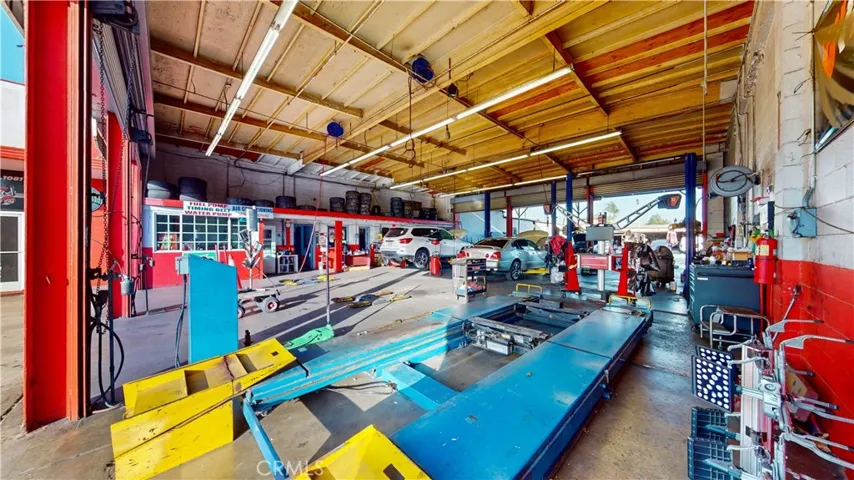 1860 N Hacienda Boulevard, La Puente, California 91744