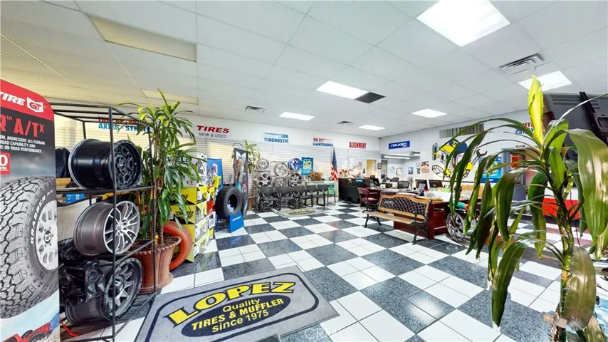1860 N Hacienda Boulevard, La Puente, California 91744
