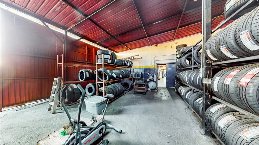 1860 N Hacienda Boulevard, La Puente, California 91744