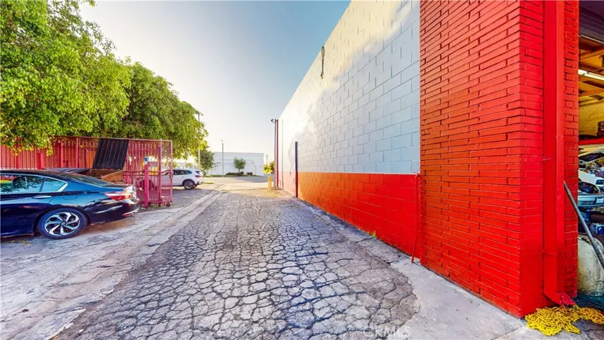 1860 N Hacienda Boulevard, La Puente, California 91744