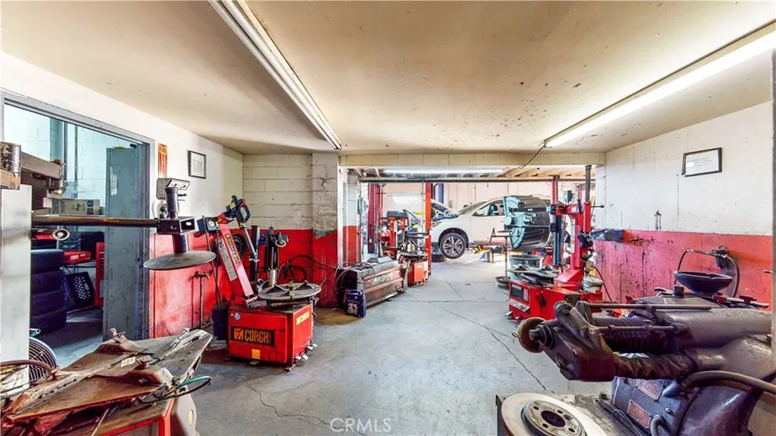 1860 N Hacienda Boulevard, La Puente, California 91744