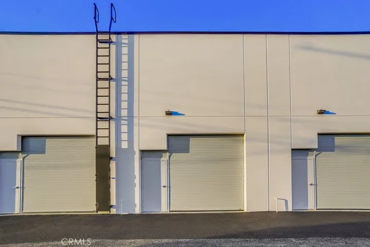 250 W Chestnut Avenue, Monrovia, California 91016