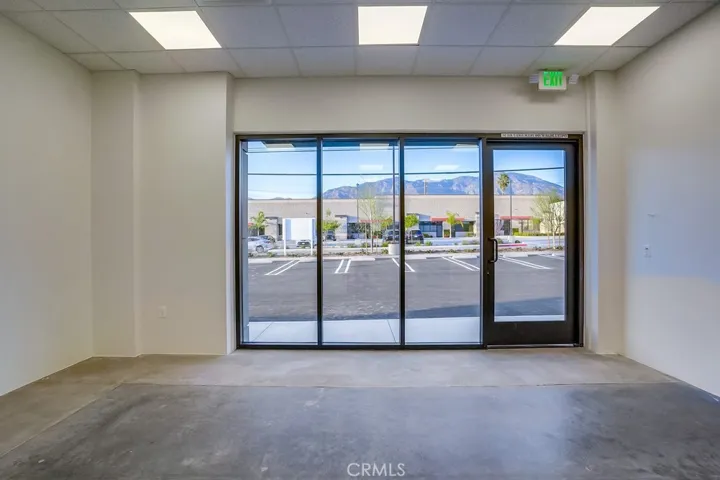250 W Chestnut Avenue, Monrovia, California 91016