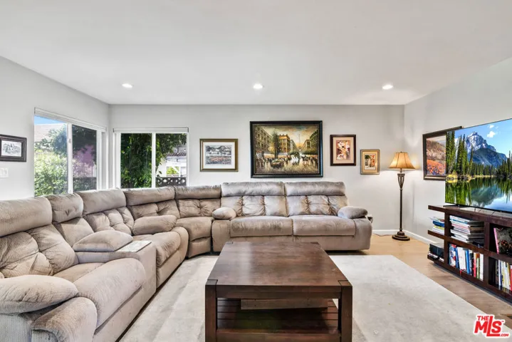 3818 W 115th Street, Hawthorne, California 90250