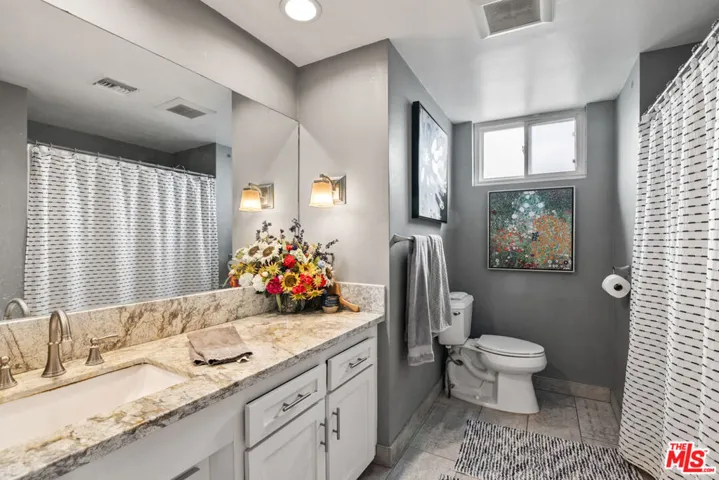 3818 W 115th Street, Hawthorne, California 90250