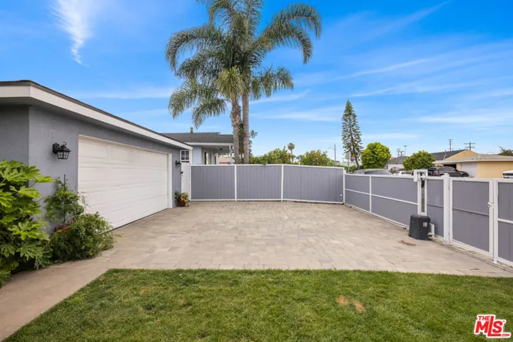 3818 W 115th Street, Hawthorne, California 90250