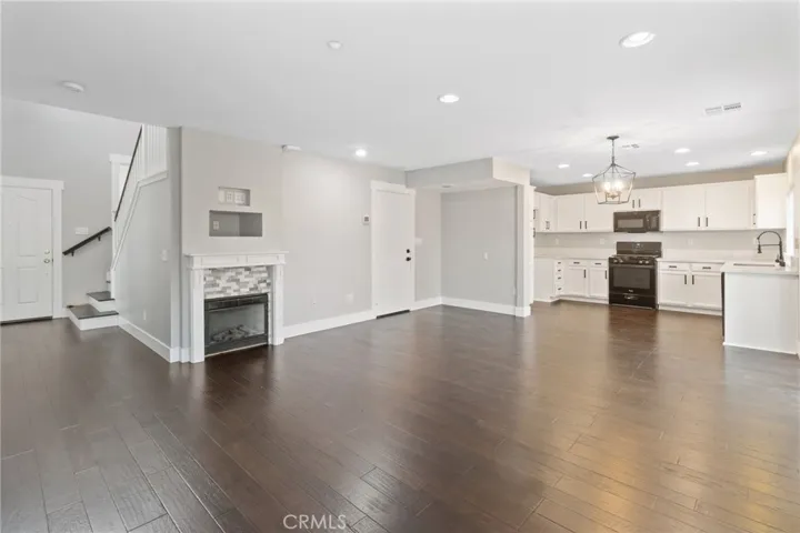 489 N Hummingbird Drive, Brea, California 92823