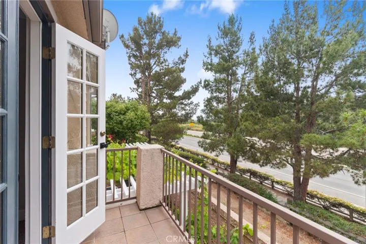489 N Hummingbird Drive, Brea, California 92823