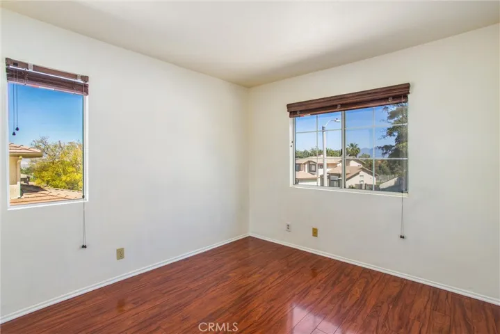 Secondary bedroom without staging