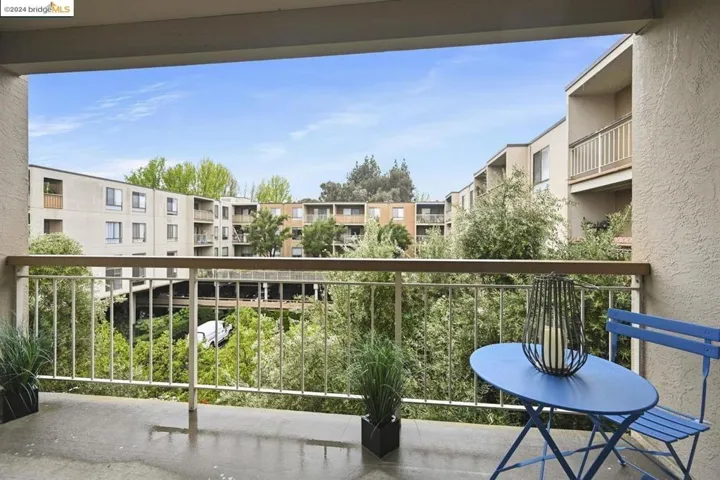 420 N Civic Dr, Walnut Creek, California 94596