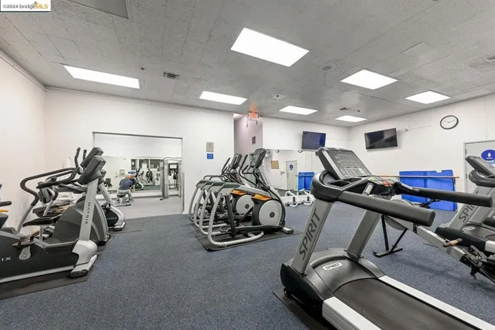 420 N Civic Dr, Walnut Creek, California 94596
