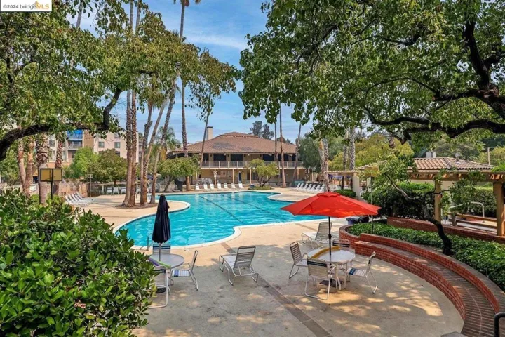 420 N Civic Dr, Walnut Creek, California 94596