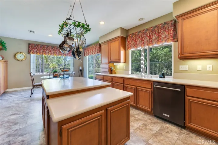 41058 Cour Citran, Temecula, California 92591