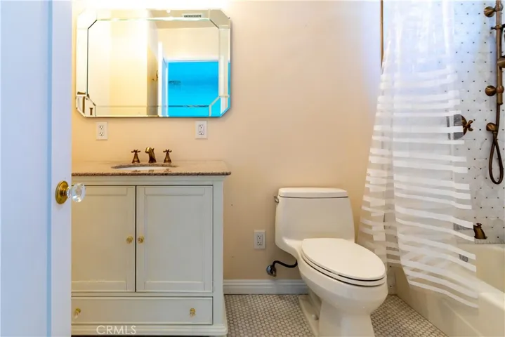 22006 Ladeene Avenue, Torrance, California 90503