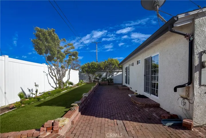 22006 Ladeene Avenue, Torrance, California 90503