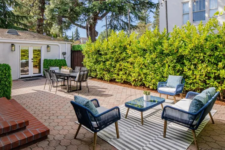 712 Waverley Street, Palo Alto, California 94301