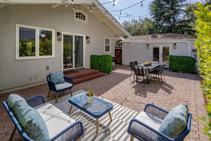 712 Waverley Street, Palo Alto, California 94301