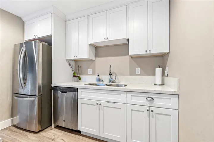 1632 Iowa A, Costa Mesa, California 92626