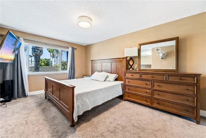 1632 Iowa A, Costa Mesa, California 92626
