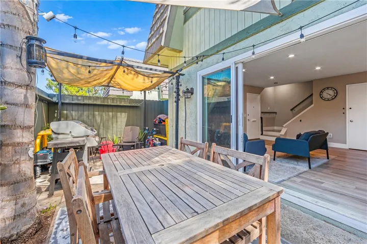 1632 Iowa A, Costa Mesa, California 92626