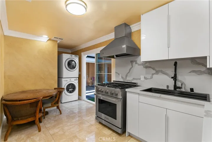 5562 Highland Avenue, Yorba Linda, California 92886