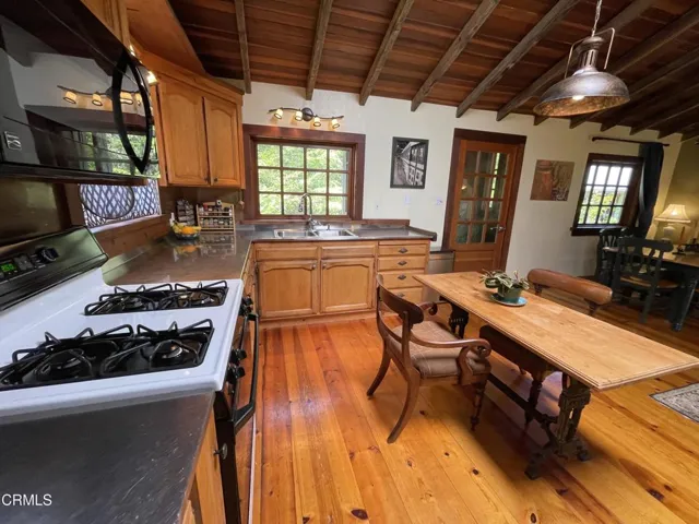 kitchen2