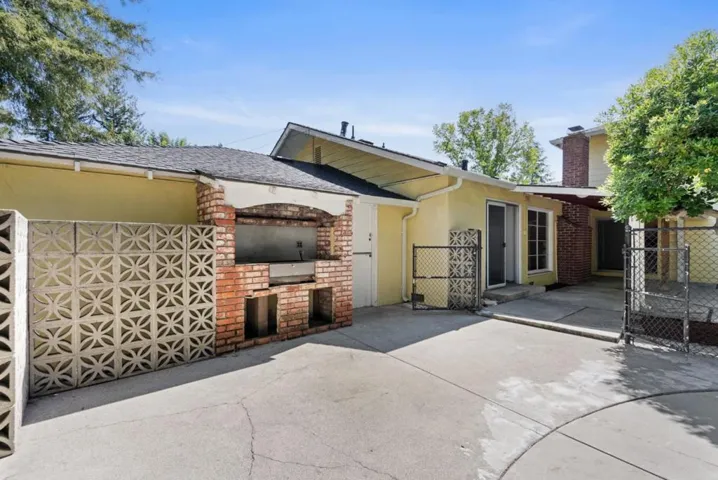 4058 Laguna Way, Palo Alto, California 94306