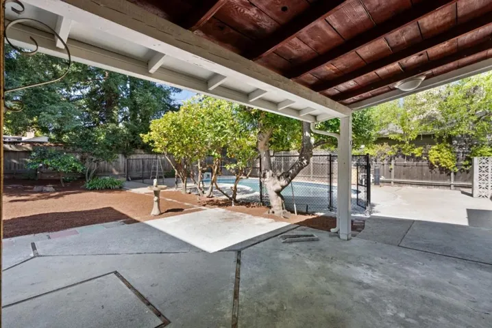 4058 Laguna Way, Palo Alto, California 94306