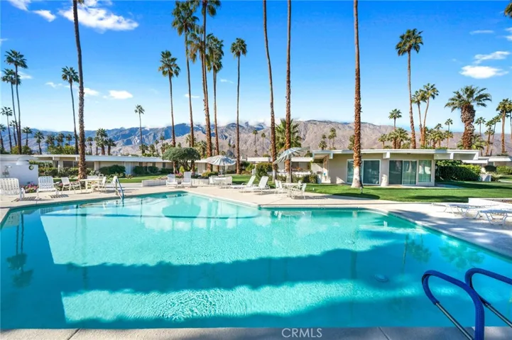 2033 E Ramon Road 22, Palm Springs, California 92264