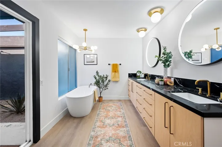 2033 E Ramon Road 22, Palm Springs, California 92264