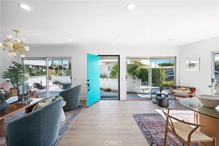 2033 E Ramon Road 22, Palm Springs, California 92264