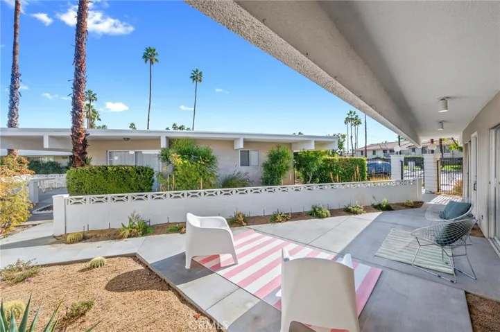 2033 E Ramon Road 22, Palm Springs, California 92264