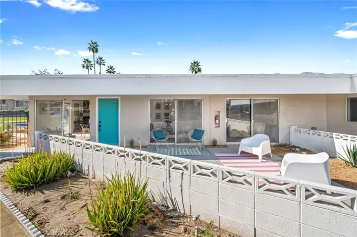 2033 E Ramon Road 22, Palm Springs, California 92264