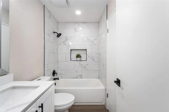 Fully remodeled bathroom