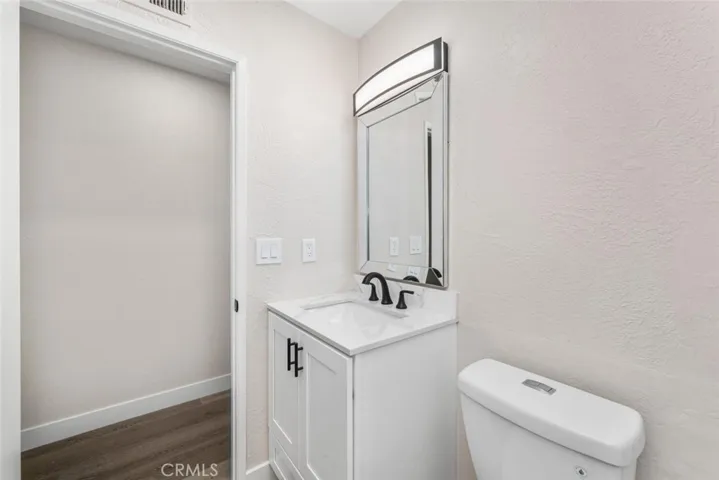 Main bathroom