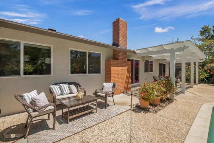 19744 Charters Avenue, Saratoga, California 95070