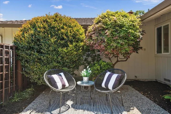 19744 Charters Avenue, Saratoga, California 95070