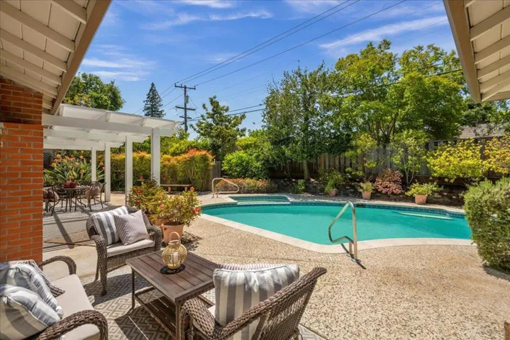 19744 Charters Avenue, Saratoga, California 95070