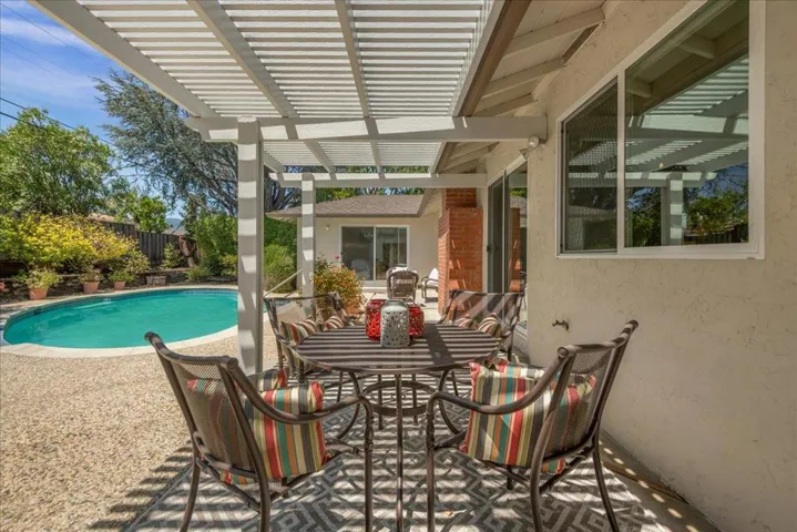 19744 Charters Avenue, Saratoga, California 95070