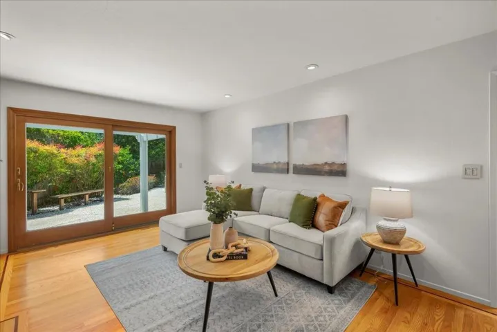 19744 Charters Avenue, Saratoga, California 95070
