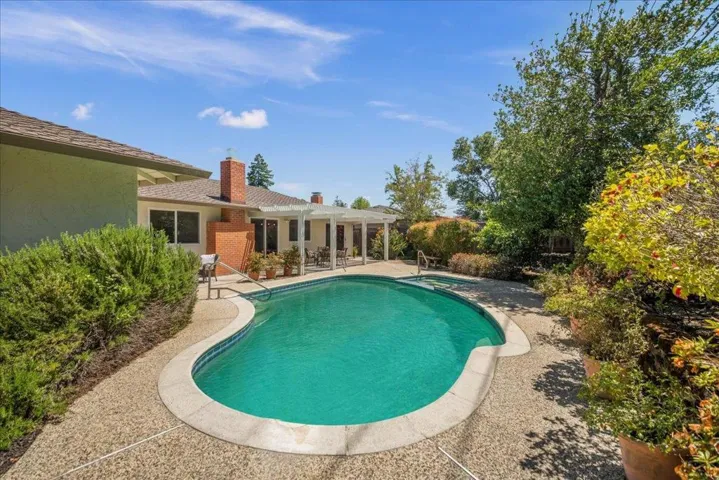 19744 Charters Avenue, Saratoga, California 95070