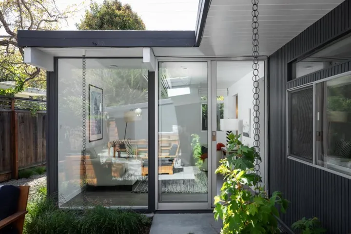 2104 Edgewood Drive, Palo Alto, California 94303