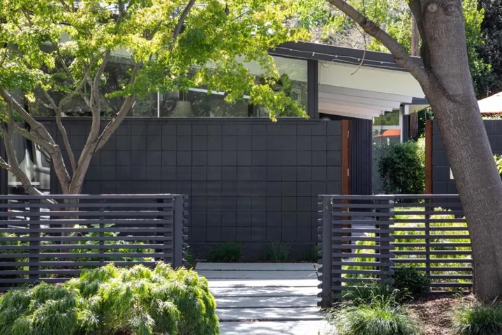 2104 Edgewood Drive, Palo Alto, California 94303